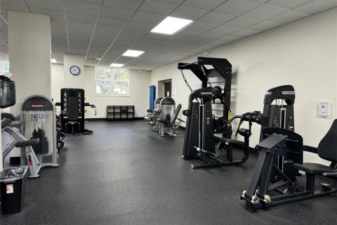 Condo in Hollywood, Florida, 1 bedroom  № 2152922 - photo 22