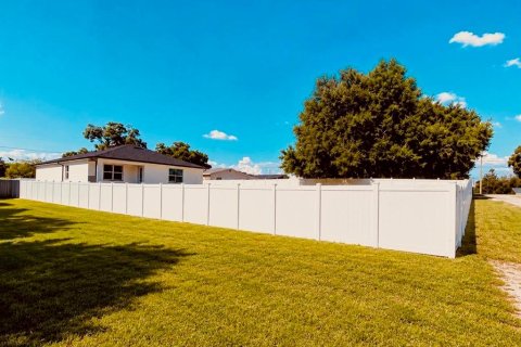 House in Davenport, Florida 3 bedrooms, 149.85 sq.m. № 2210005 - photo 18