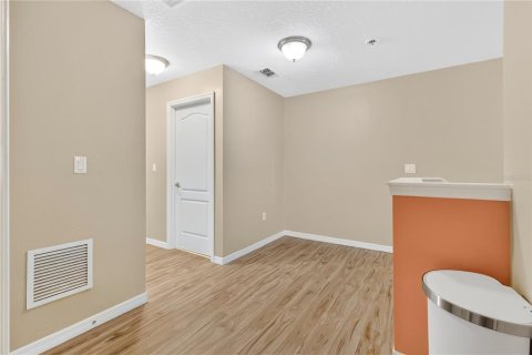 Casa en venta en Kissimmee, Florida, 4 dormitorios, 221.29 m2 № 1908100 - foto 19