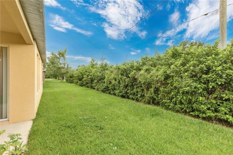 Casa en venta en Kissimmee, Florida, 4 dormitorios, 221.29 m2 № 1908100 - foto 20