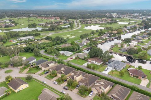 Casa en venta en Kissimmee, Florida, 4 dormitorios, 221.29 m2 № 1908100 - foto 29