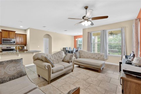 Casa en venta en Kissimmee, Florida, 4 dormitorios, 221.29 m2 № 1908100 - foto 4