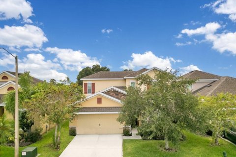 Casa en venta en Kissimmee, Florida, 4 dormitorios, 221.29 m2 № 1908100 - foto 1