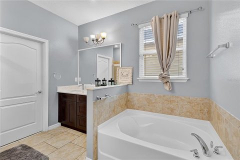 Casa en venta en Kissimmee, Florida, 4 dormitorios, 221.29 m2 № 1908100 - foto 12