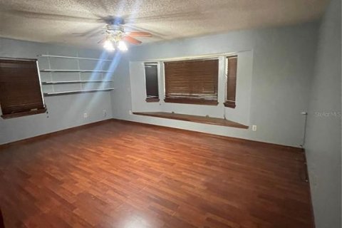Casa en alquiler en Melrose, Florida, 4 dormitorios, 232.44 m2 № 1912357 - foto 26