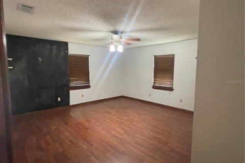 Casa en alquiler en Melrose, Florida, 4 dormitorios, 232.44 m2 № 1912357 - foto 23