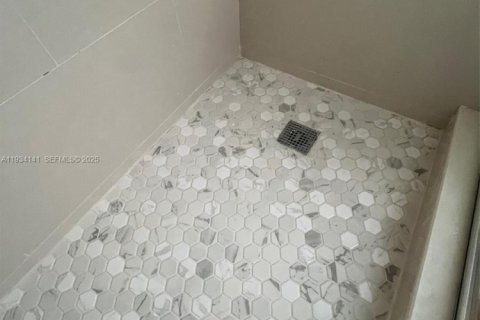 Купить кондоминиум в Катлер-Бей, Флорида 2 спальни, 110.74м2, № 1992825 - фото 7