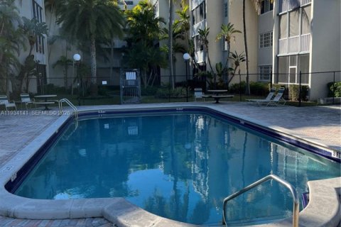 Купить кондоминиум в Катлер-Бей, Флорида 2 спальни, 110.74м2, № 1992825 - фото 19