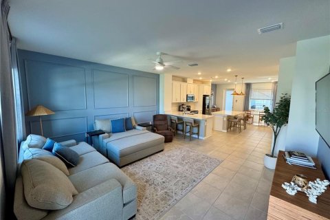 Townhouse in Sarasota, Florida 3 bedrooms, 158.49 sq.m. № 2123139 - photo 7