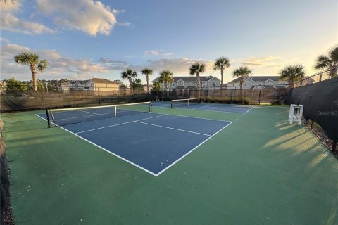 Townhouse in Sarasota, Florida 3 bedrooms, 158.49 sq.m. № 2123139 - photo 15