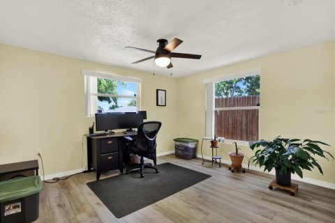 Villa ou maison à vendre à New Port Richey, Floride: 2 chambres, 129.97 m2 № 2196071 - photo 16
