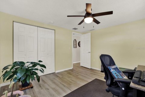 Villa ou maison à vendre à New Port Richey, Floride: 2 chambres, 129.97 m2 № 2196071 - photo 17