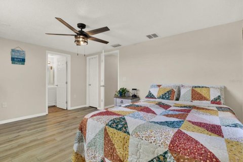 Villa ou maison à vendre à New Port Richey, Floride: 2 chambres, 129.97 m2 № 2196071 - photo 14