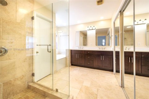 Villa ou maison à louer à Pembroke Pines, Floride: 4 chambres, 235.04 m2 № 2384998 - photo 14