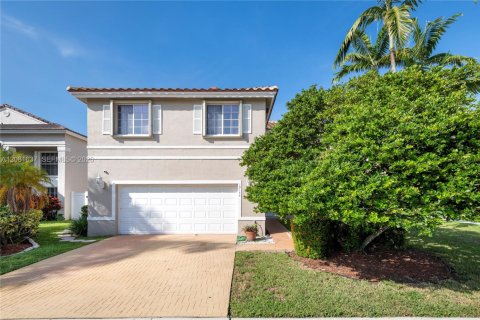Villa ou maison à louer à Pembroke Pines, Floride: 4 chambres, 235.04 m2 № 2384998 - photo 28