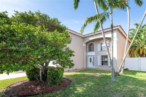 Villa ou maison à Pembroke Pines, Floride 4 chambres, 235.04 m2 № 2384998