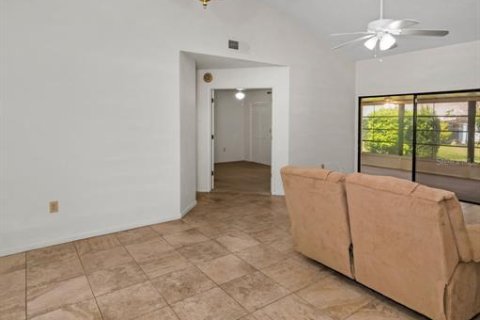 Casa en venta en Palm Harbor, Florida, 2 dormitorios, 103.12 m2 № 1556526 - foto 13