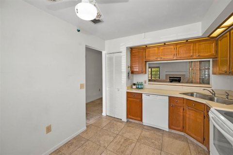 Casa en venta en Palm Harbor, Florida, 2 dormitorios, 103.12 m2 № 1556526 - foto 17