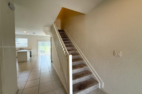 Townhouse in Miami, Florida 3 bedrooms, 123.37 sq.m. № 2039315 - photo 14