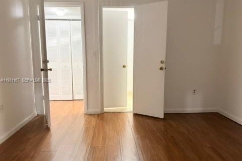 Copropriété à louer à Miami, Floride: 2 chambres, 131.46 m2 № 1990091 - photo 13