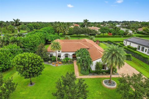 Casa en venta en Davie, Florida, 5 dormitorios, 474.36 m2 № 1929604 - foto 2