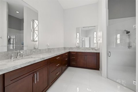 Casa en venta en Davie, Florida, 5 dormitorios, 474.36 m2 № 1929604 - foto 24