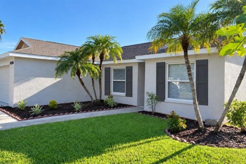 House in Parrish, Florida 3 bedrooms, 127.83 sq.m. № 2363358