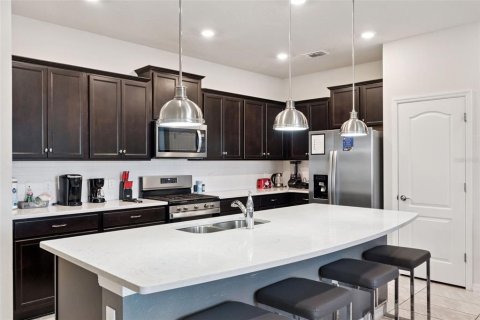 Touwnhouse à vendre à Davenport, Floride: 5 chambres, 211.91 m2 № 2408339 - photo 17