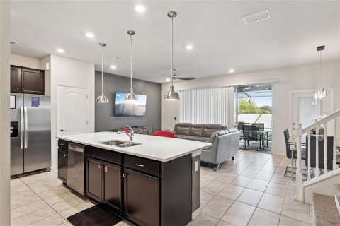 Touwnhouse à vendre à Davenport, Floride: 5 chambres, 211.91 m2 № 2408339 - photo 15