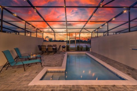 Touwnhouse à vendre à Davenport, Floride: 5 chambres, 211.91 m2 № 2408339 - photo 6