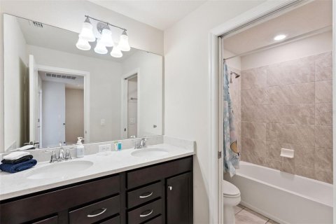Touwnhouse à vendre à Davenport, Floride: 5 chambres, 211.91 m2 № 2408339 - photo 27