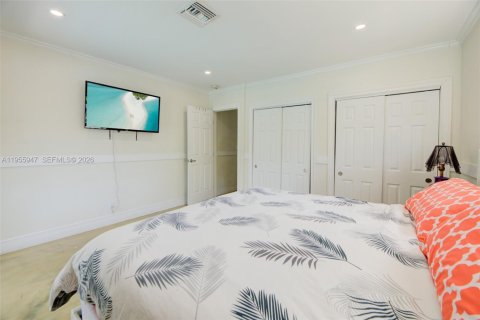 Villa ou maison à vendre à Hollywood, Floride: 5 chambres, 262.91 m2 № 2017440 - photo 27