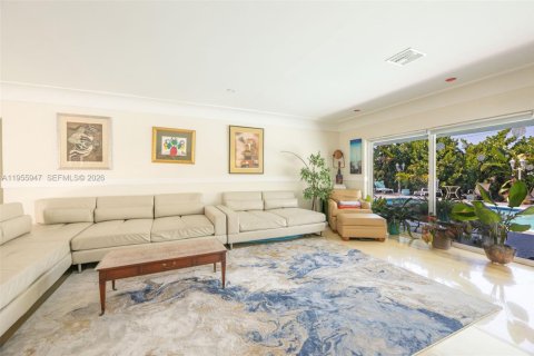 Villa ou maison à vendre à Hollywood, Floride: 5 chambres, 262.91 m2 № 2017440 - photo 9