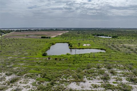 Terreno en venta en Frostproof, Florida № 1901767 - foto 10