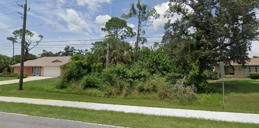 Land in Port Charlotte, Florida № 2161191