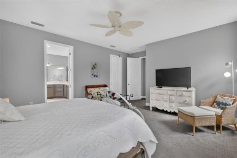 House in Mount Dora, Florida 3 bedrooms, 198.07 sq.m. № 2267538 - photo 24