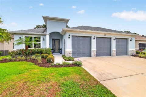 House in Mount Dora, Florida 3 bedrooms, 198.07 sq.m. № 2267538 - photo 6