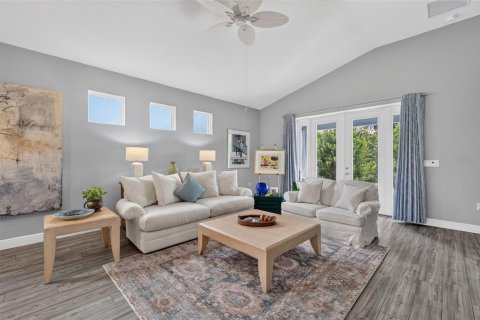 House in Mount Dora, Florida 3 bedrooms, 198.07 sq.m. № 2267538 - photo 20