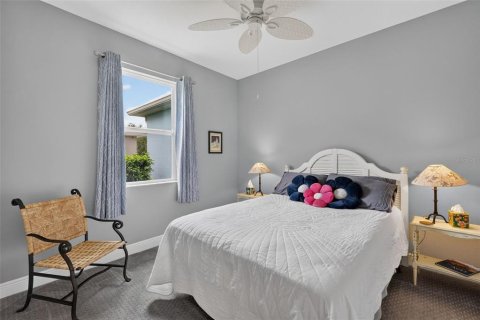 House in Mount Dora, Florida 3 bedrooms, 198.07 sq.m. № 2267538 - photo 27