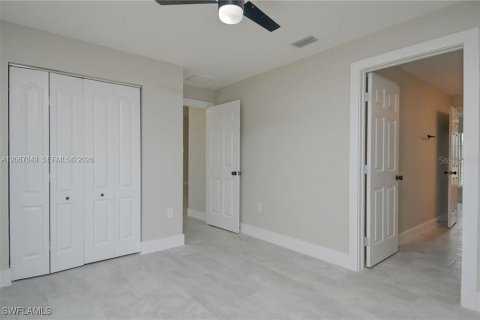 Villa ou maison à vendre à Cape Coral, Floride: 3 chambres, 165.83 m2 № 2299432 - photo 20