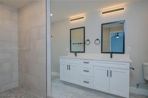 Villa ou maison à vendre à Cape Coral, Floride: 3 chambres, 165.83 m2 № 2299432 - photo 13