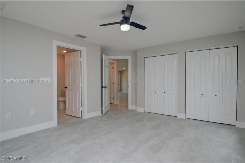 Villa ou maison à vendre à Cape Coral, Floride: 3 chambres, 165.83 m2 № 2299432 - photo 18