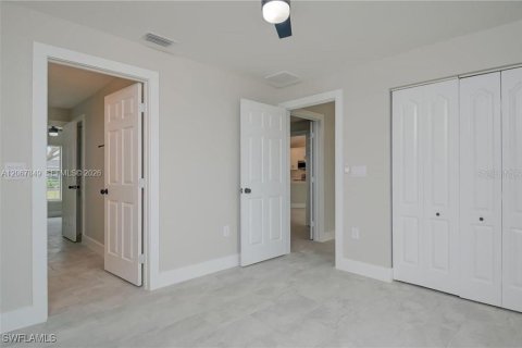 Villa ou maison à vendre à Cape Coral, Floride: 3 chambres, 165.83 m2 № 2299432 - photo 21