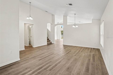 Villa ou maison à vendre à Sanford, Floride: 4 chambres, 191.47 m2 № 2356089 - photo 3