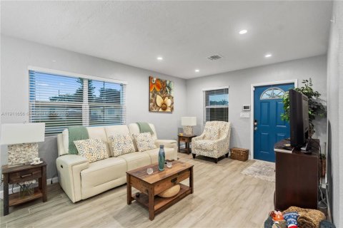 Villa ou maison à vendre à Fort Lauderdale, Floride: 3 chambres, 86.96 m2 № 1967565 - photo 25