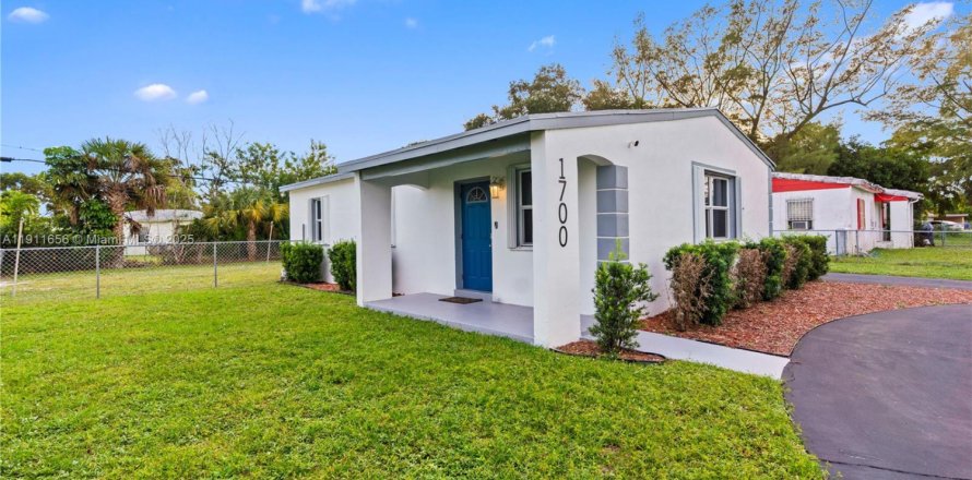 Villa ou maison à Fort Lauderdale, Floride 3 chambres, 86.96 m2 № 1967565