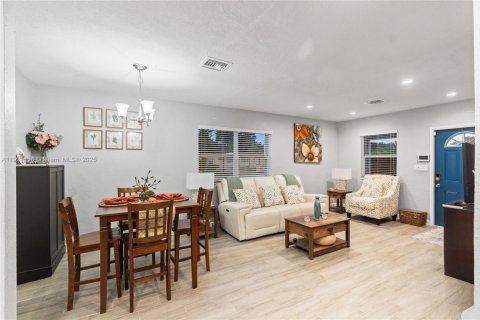Villa ou maison à vendre à Fort Lauderdale, Floride: 3 chambres, 86.96 m2 № 1967565 - photo 13