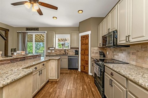 Casa en venta en Punta Gorda, Florida, 4 dormitorios, 317.73 m2 № 1840312 - foto 7