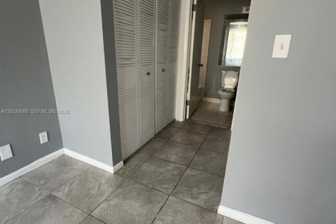 Copropriété à louer à Coconut Creek, Floride: 1 chambre, 57.6 m2 № 2168784 - photo 6