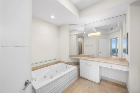 Copropriété à louer à Miami Beach, Floride: 1 chambre, 107.77 m2 № 2018626 - photo 15